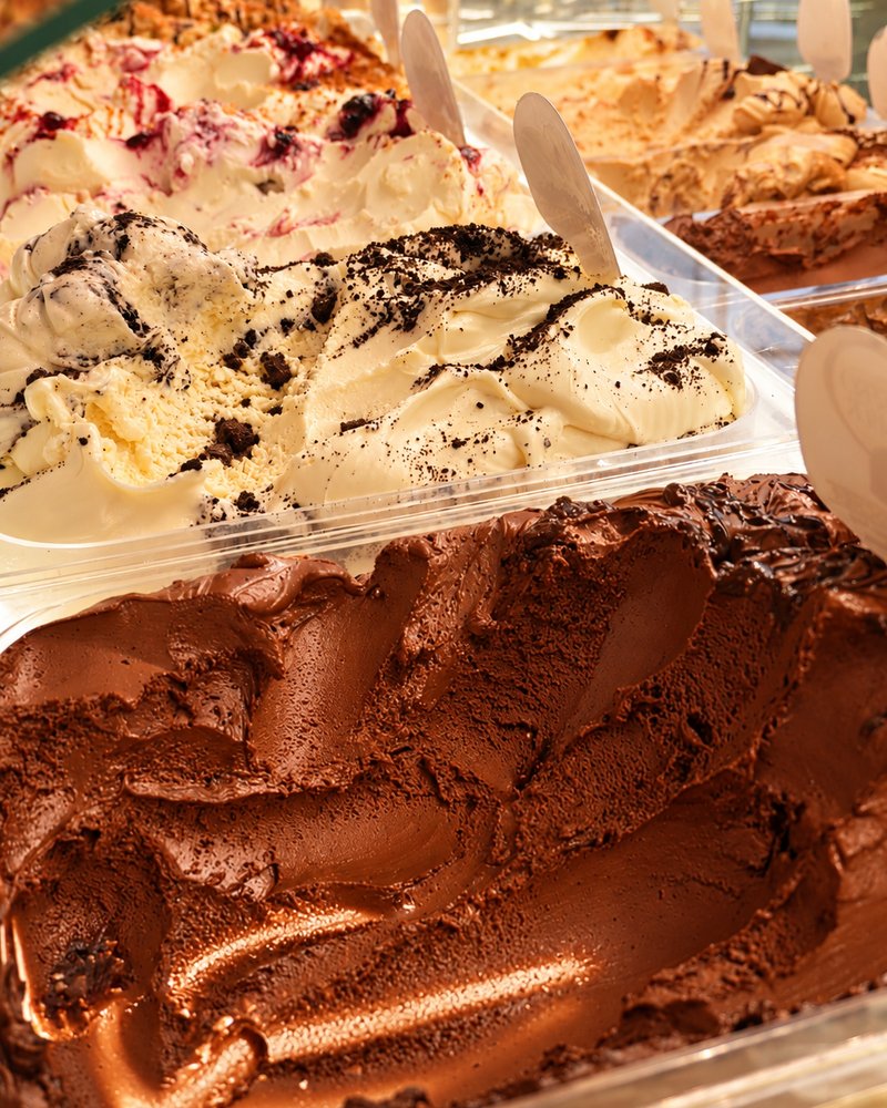 Chocolate and cookies and cream gelato trays at DaVinci Gelato